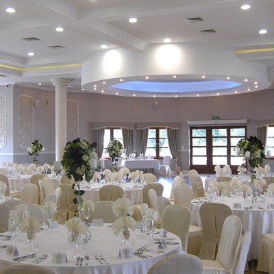 Professioneller Banketttisch rund klappbar Durchmesser D - 160 cm 76 cm Hoch mit Lärmschutz