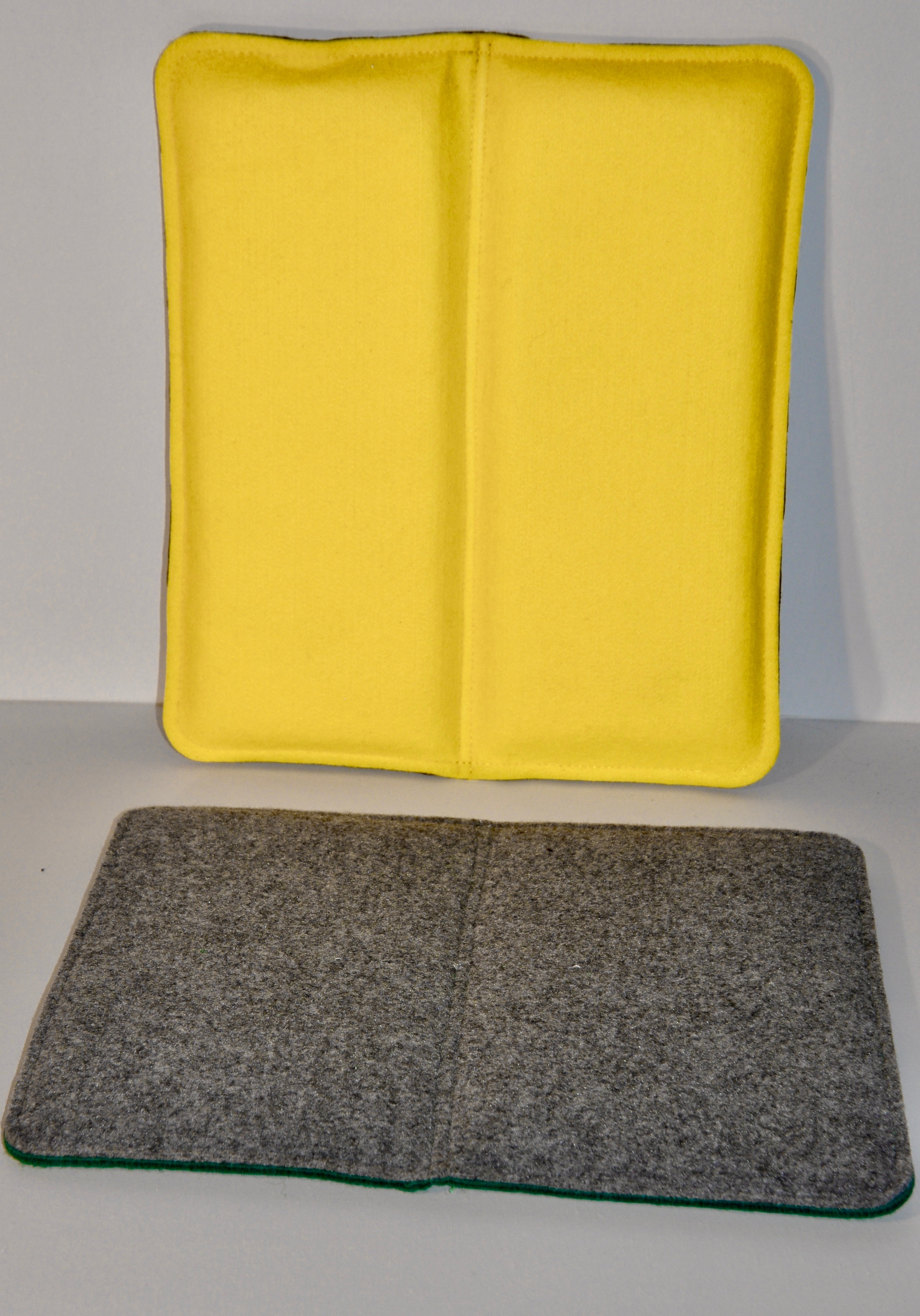 Filz Klapp Kissen 32 x 32cm 28mm dick