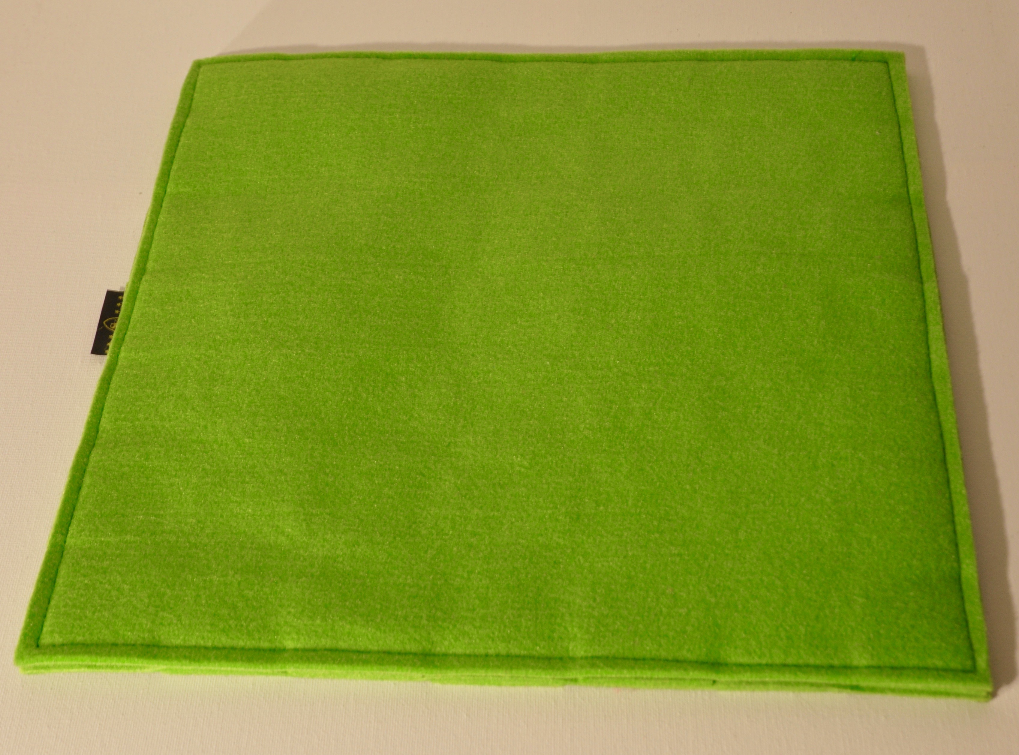 DSC_0316 Sitzkissen Geflecht 32x32 cm aus Filz